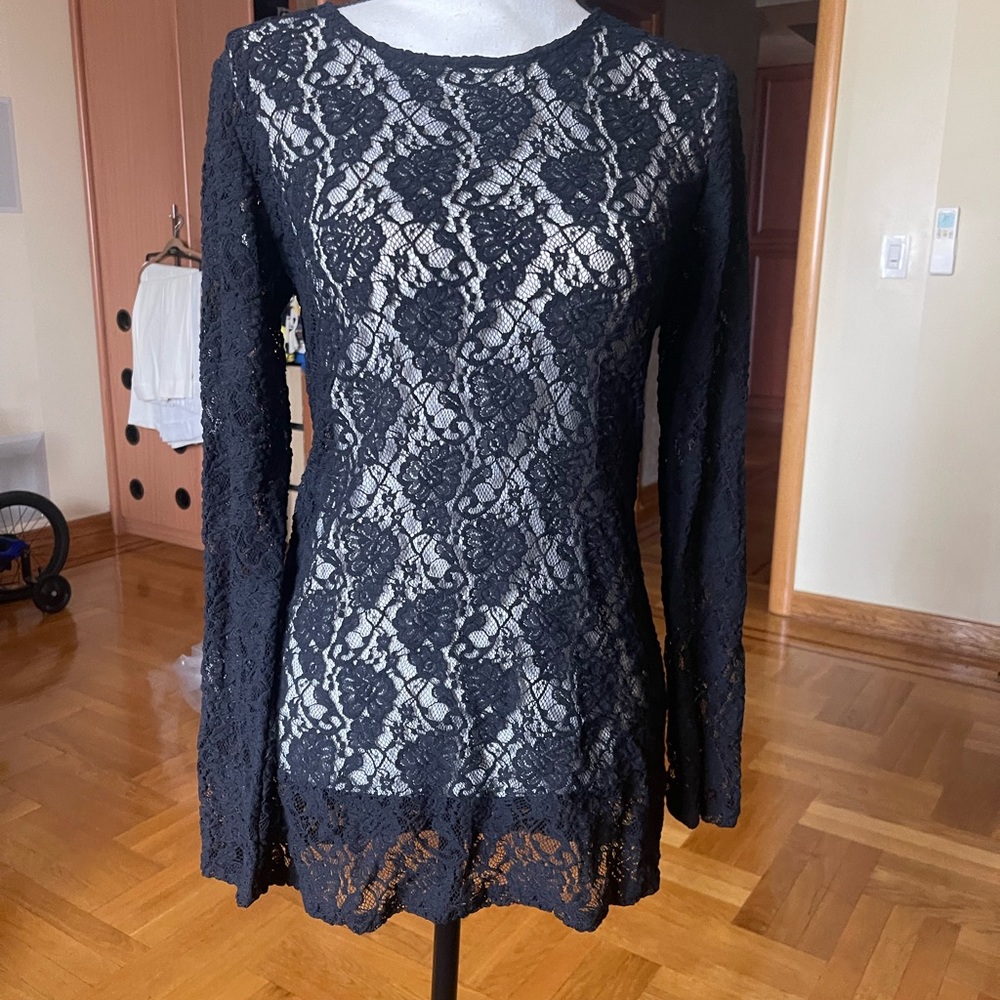 Alice + Olivia Black Lace Long Sleeve Top